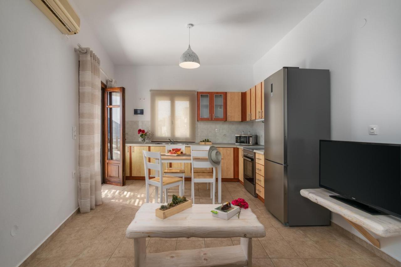 Ferienwohnung Deluxe Sunrise Trypiti Exterior foto